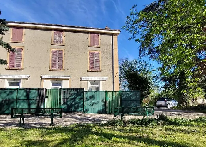 Apartment Stop Chez M Daisy # Qualite # Confort # Simplicite Irigny